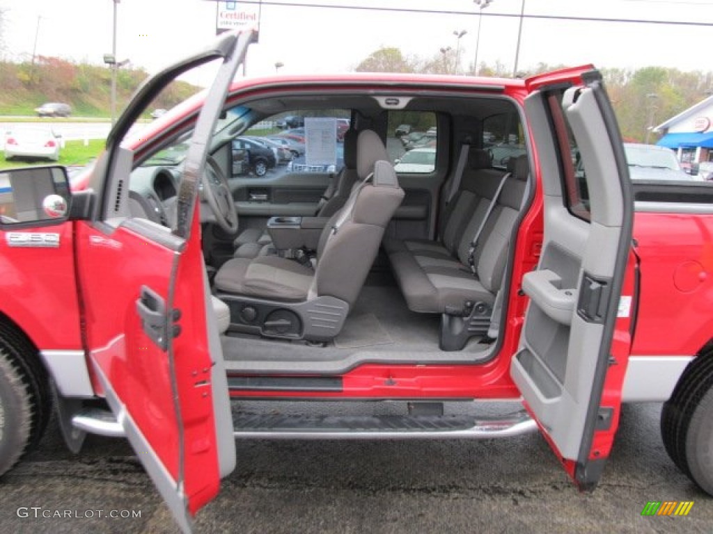 2004 F150 XLT SuperCab 4x4 - Bright Red / Medium/Dark Flint photo #11