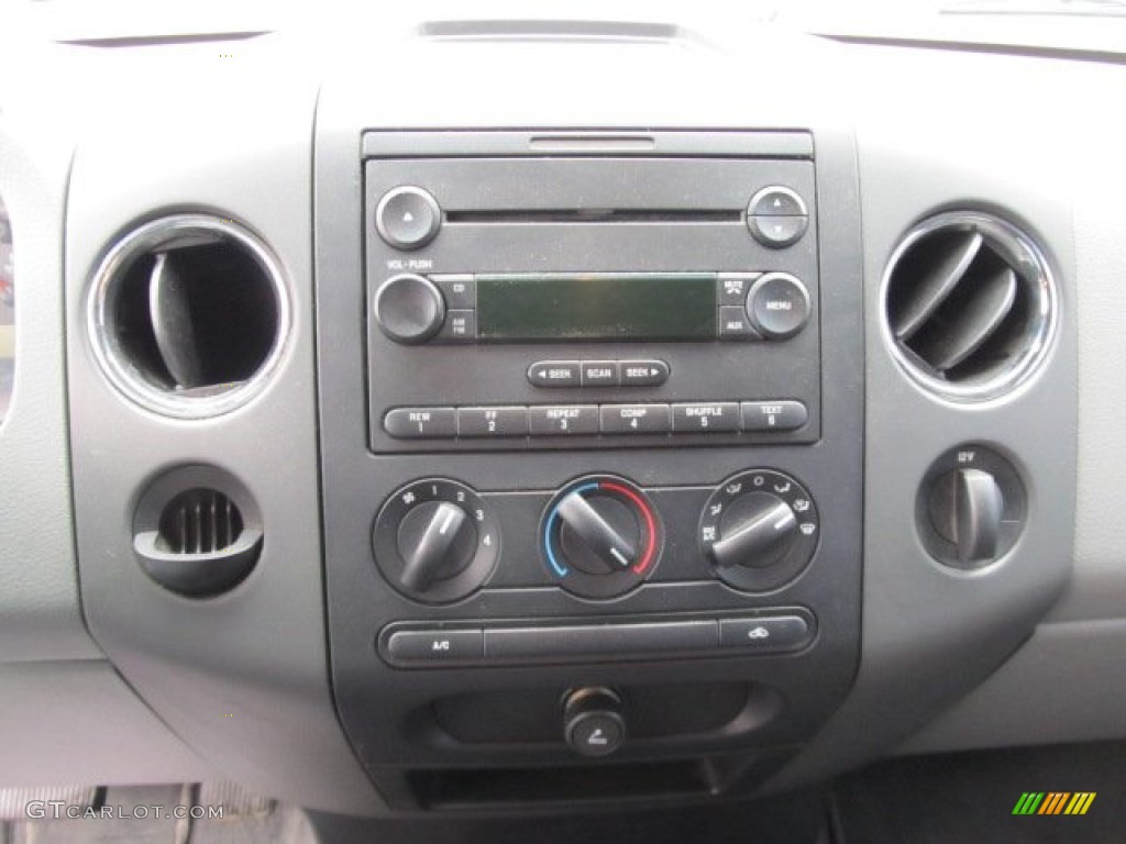 2004 F150 XLT SuperCab 4x4 - Bright Red / Medium/Dark Flint photo #17