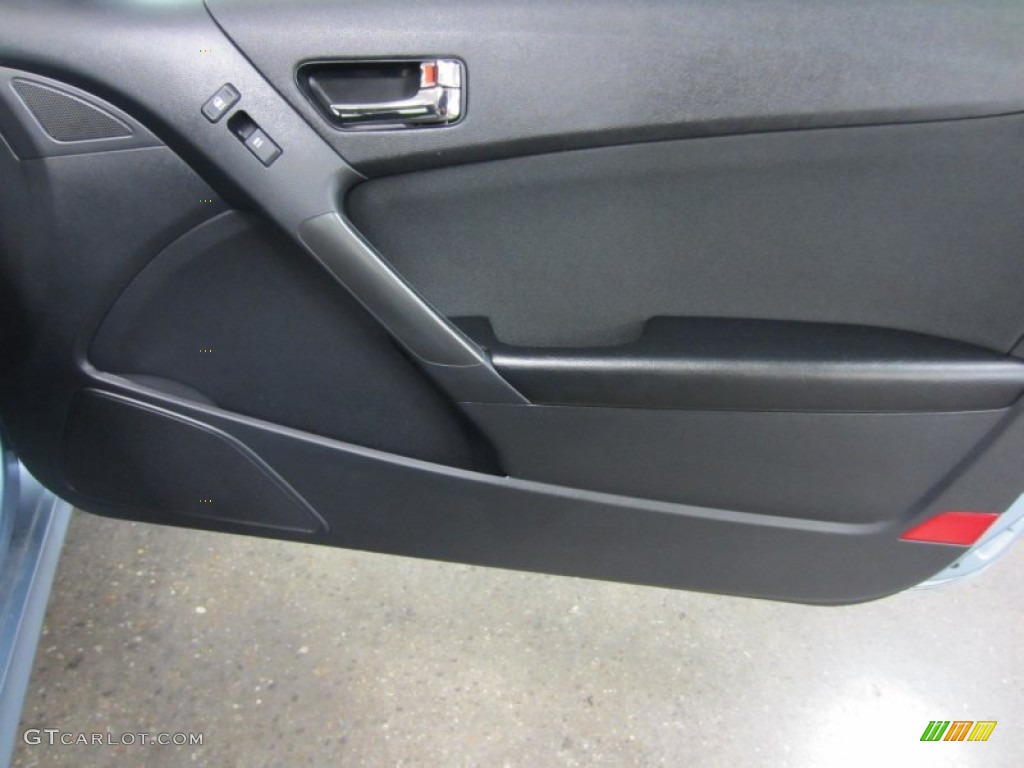 2011 Hyundai Genesis Coupe 2.0T Black Cloth Door Panel Photo #55554801