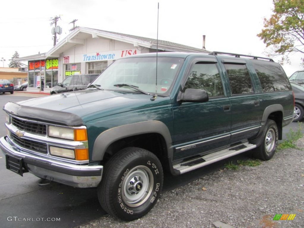 1995 Suburban K2500 4x4 - Forest Green Metallic / Beige photo #1