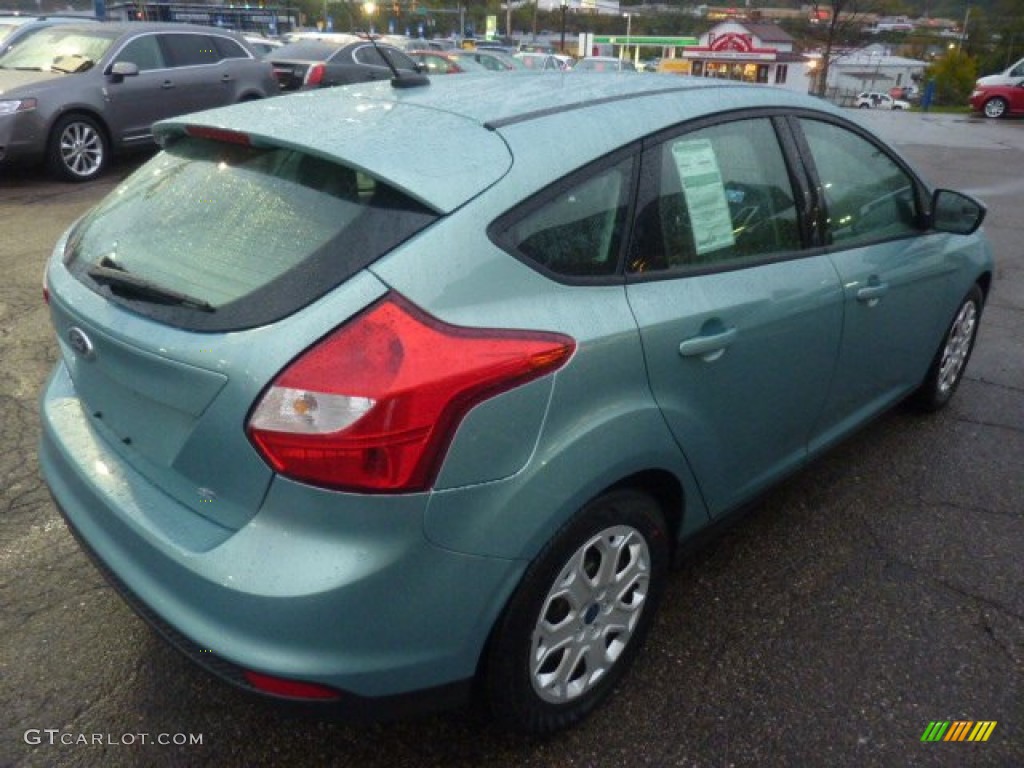 2012 Focus SE 5-Door - Frosted Glass Metallic / Stone photo #4