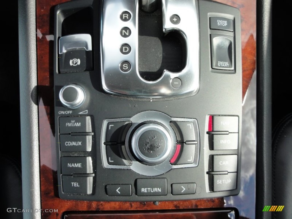 2006 Audi A8 4.2 quattro Controls Photo #55560651