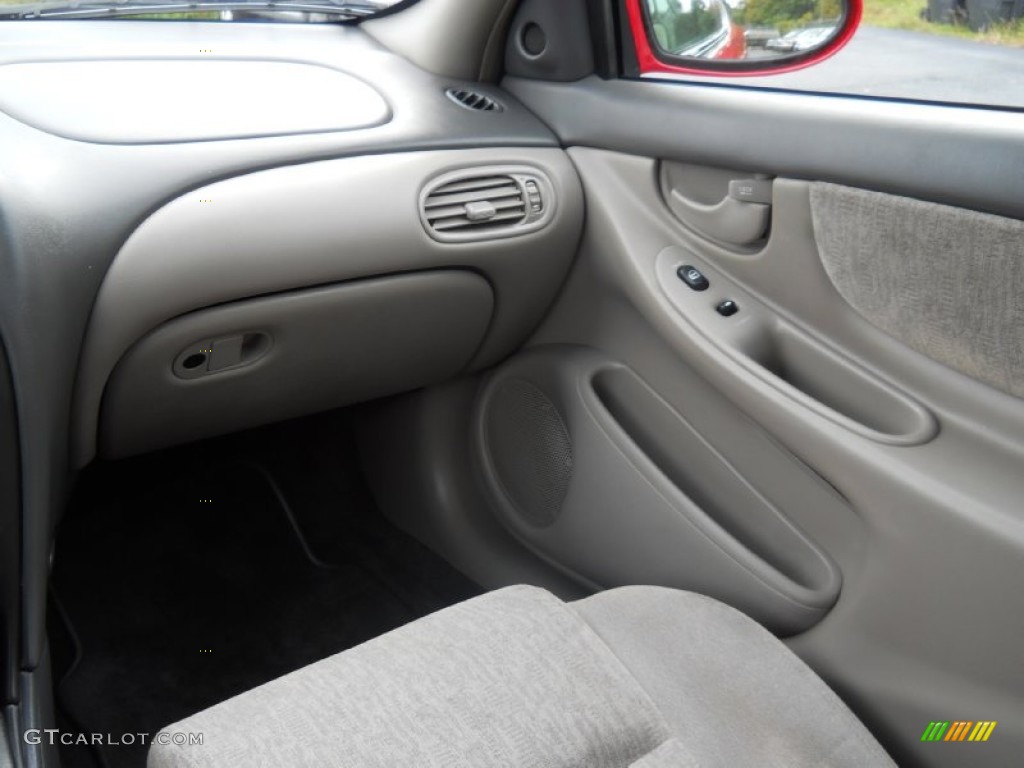 2001 Alero GL Coupe - Bright Red / Pewter photo #6