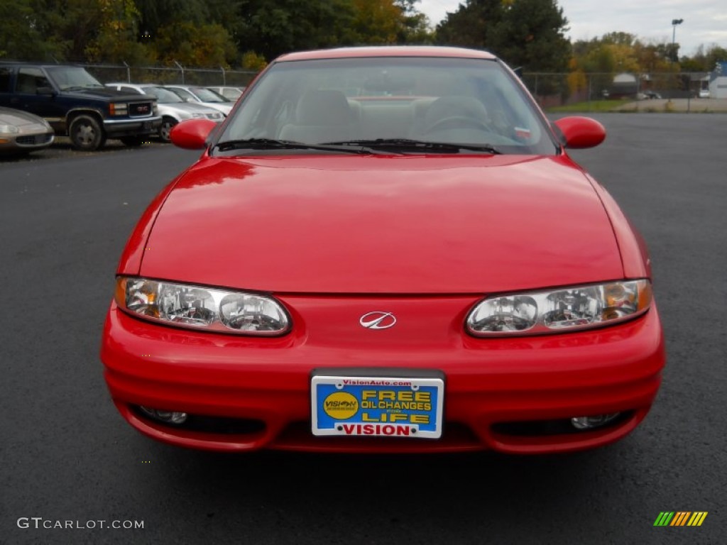 2001 Alero GL Coupe - Bright Red / Pewter photo #19