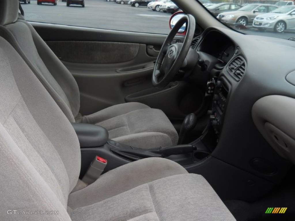 2001 Alero GL Coupe - Bright Red / Pewter photo #23
