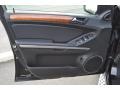 Black - GL 450 4Matic Photo No. 25