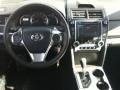 Super White - Camry SE Photo No. 15