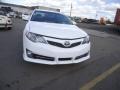 Super White - Camry SE Photo No. 36