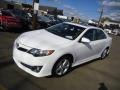 Super White - Camry SE Photo No. 50
