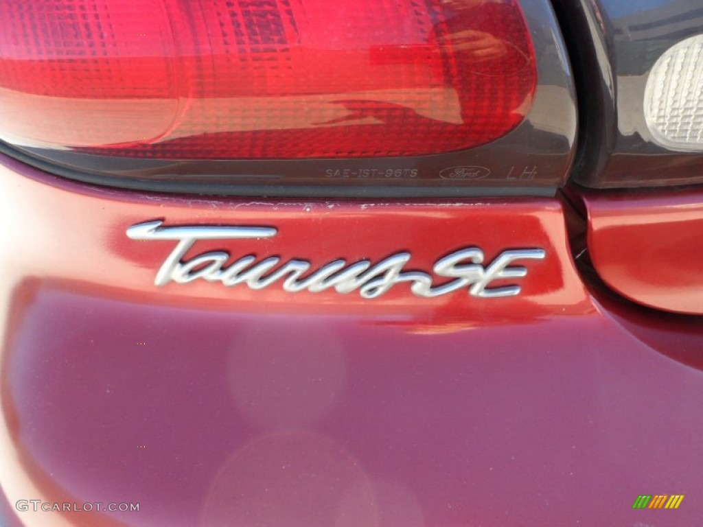 1999 Ford Taurus SE Marks and Logos Photo #55569963