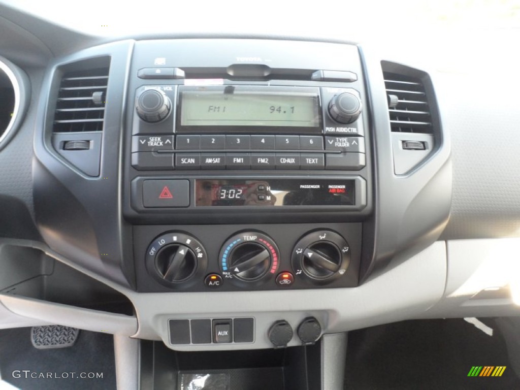 2012 Toyota Tacoma V6 Prerunner Access cab Controls Photo #55573317