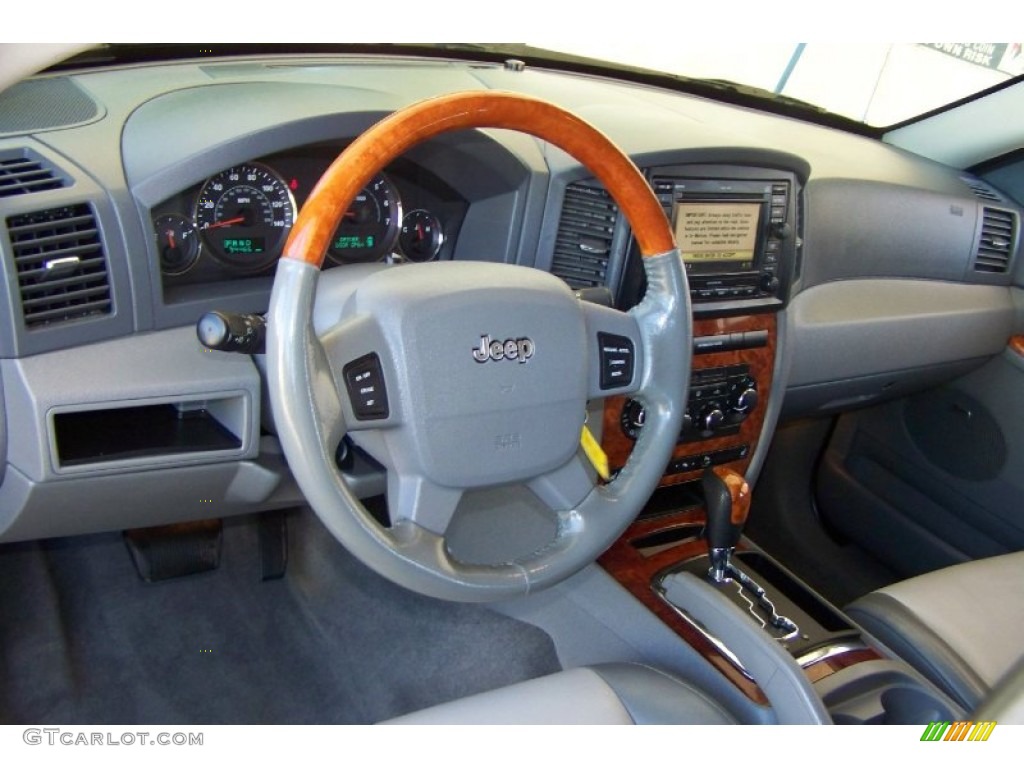 2007 Jeep Grand Cherokee Overland Medium Slate Gray Dashboard Photo #55573350