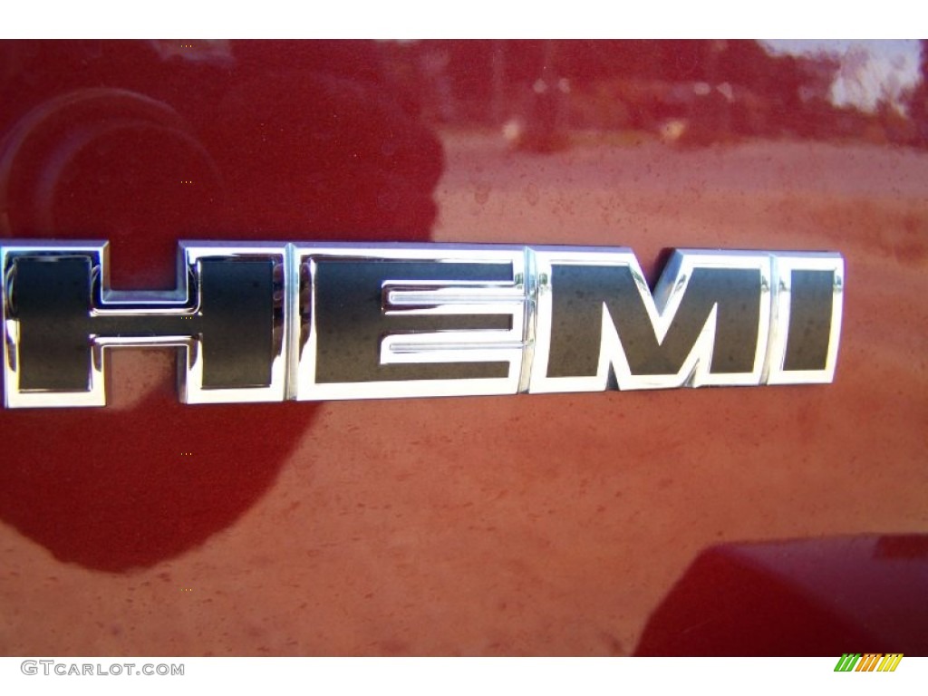 2007 Jeep Grand Cherokee Overland Marks and Logos Photos