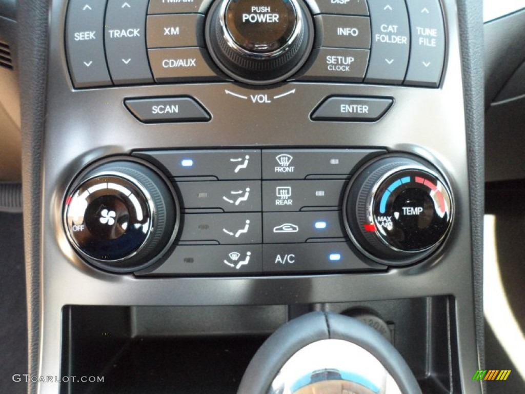 2012 Hyundai Genesis Coupe 2.0T Controls Photo #55573641