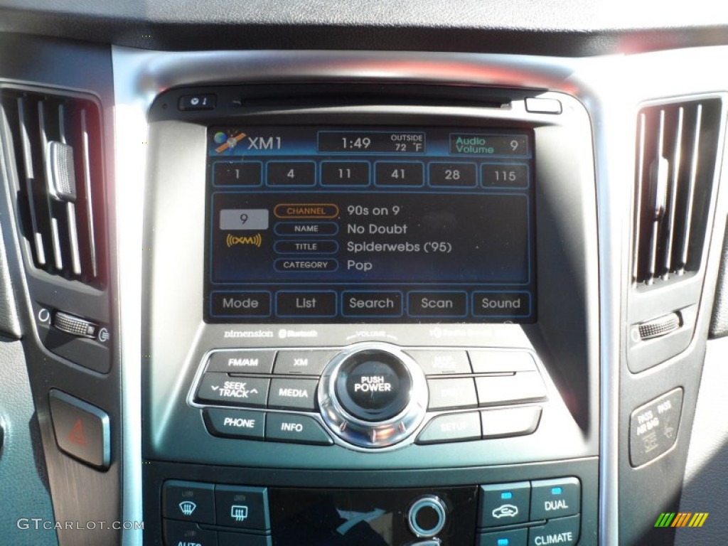 2012 Hyundai Sonata SE 2.0T Controls Photo #55573947