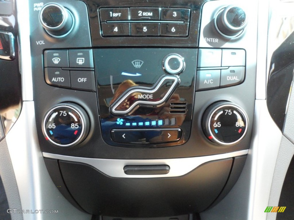 2012 Hyundai Sonata Limited 2.0T Controls Photo #55575870