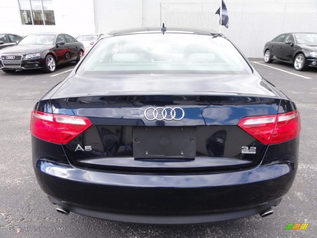 2009 A5 3.2 quattro Coupe - Deep Sea Blue Pearl / Pale Grey photo #9