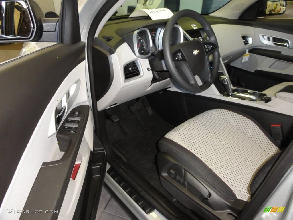 2012 Equinox LS - Silver Ice Metallic / Light Titanium/Jet Black photo #7