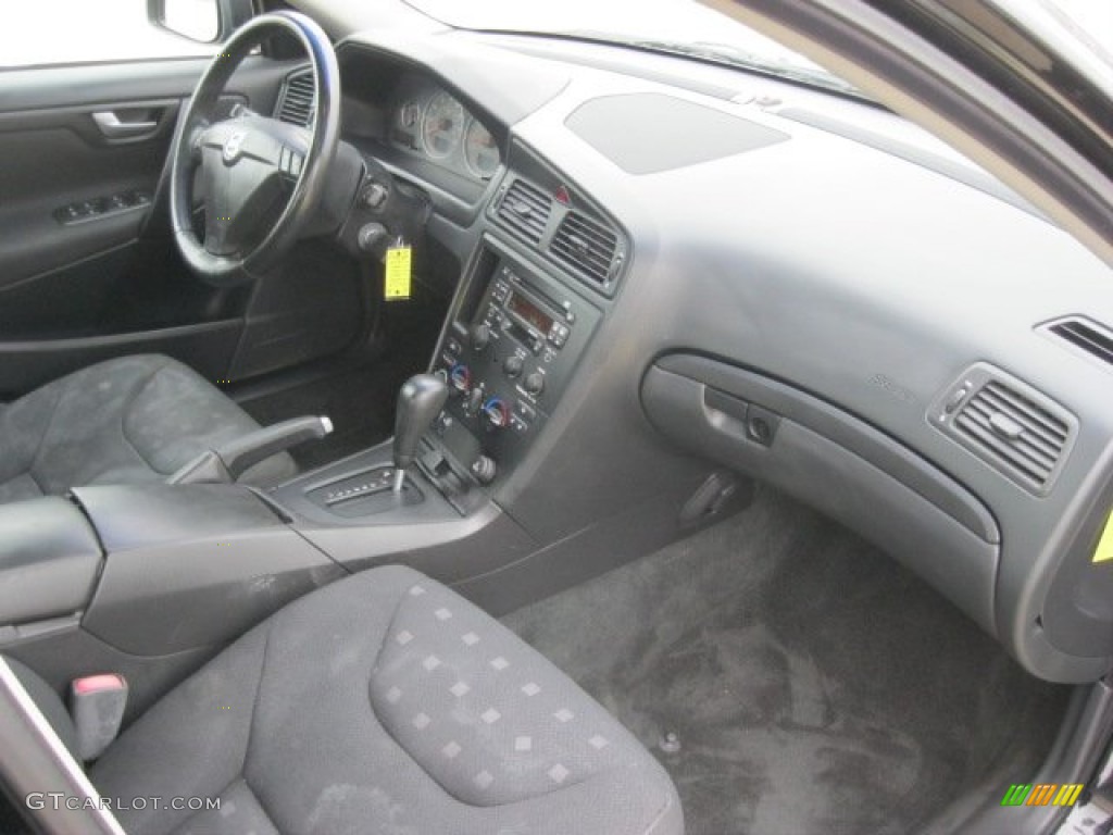 Graphite Interior 2004 Volvo S60 2.4 Photo #55579833