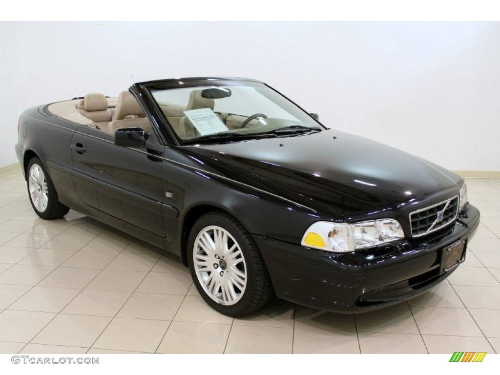 Black Sapphire Metallic Volvo C70