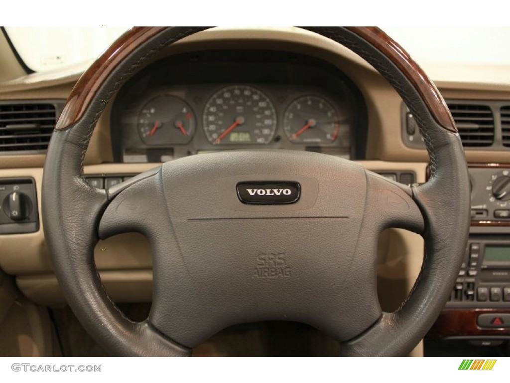 2004 Volvo C70 Low Pressure Turbo Beige Steering Wheel Photo #55580667