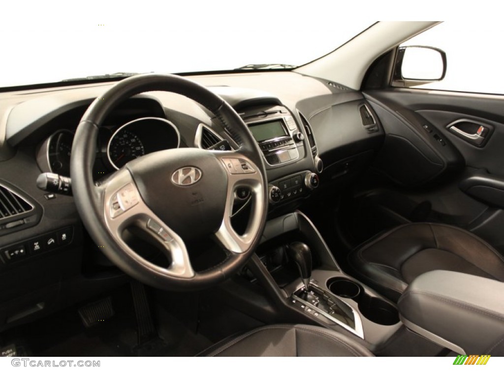 Black Interior 2010 Hyundai Tucson GLS AWD Photo #55581276