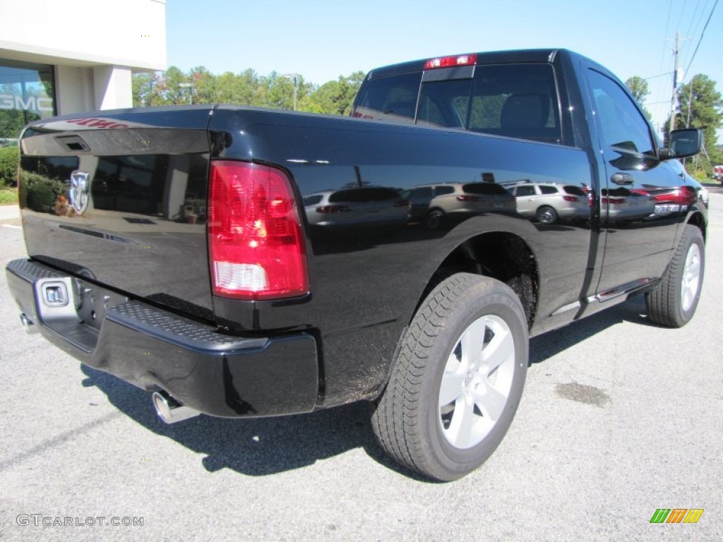 2012 Ram 1500 Express Regular Cab - Black / Dark Slate Gray/Medium Graystone photo #7