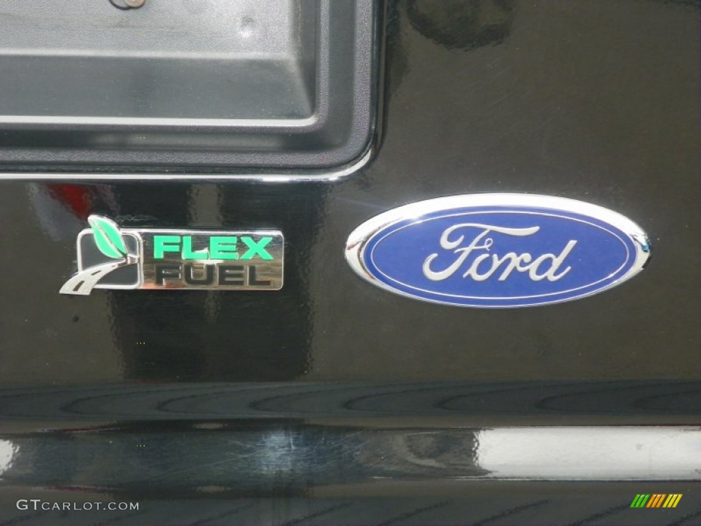 2011 Ford E Series Van E350 XLT Extended Passenger Marks and Logos Photos