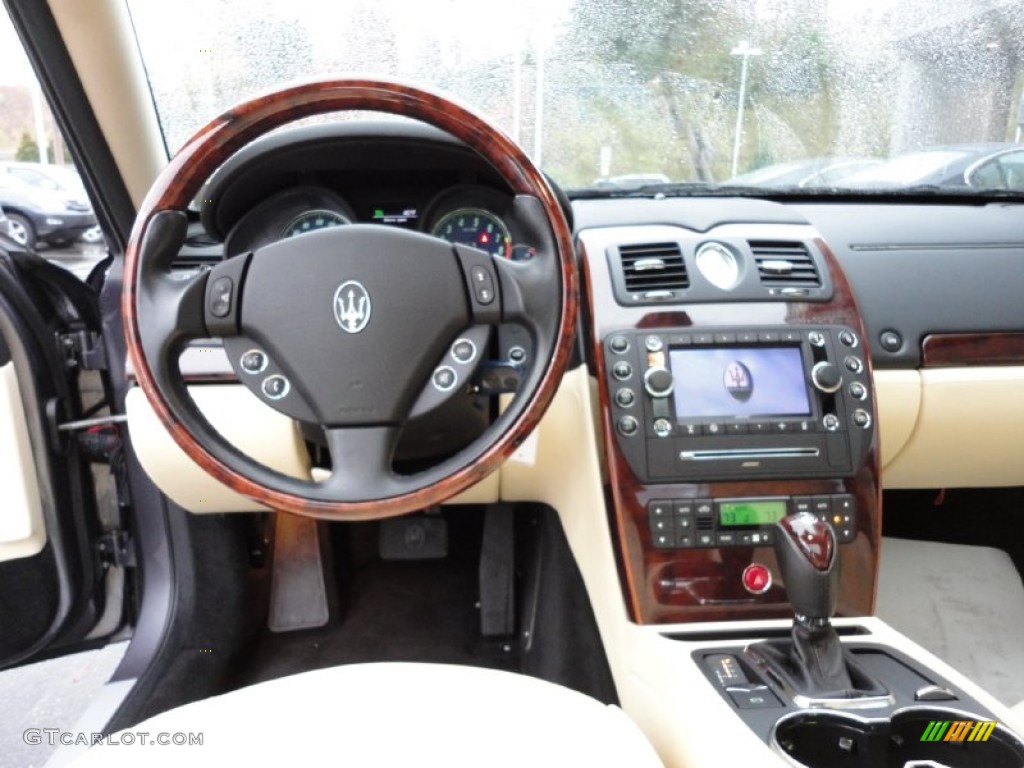 2010 Maserati Quattroporte Standard Quattroporte Model Avorio Dashboard Photo #55584971