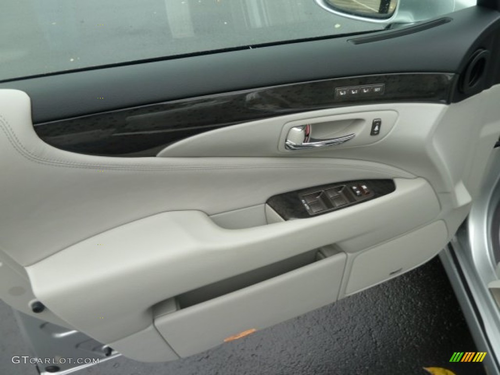 2012 Lexus LS 460 AWD Light Gray/Dark Gray Birds-Eye Maple Door Panel Photo #55585330