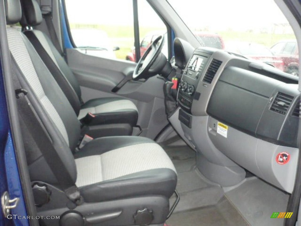 Gray Interior 2007 Dodge Sprinter Van 2500 Passenger Photo #55588306