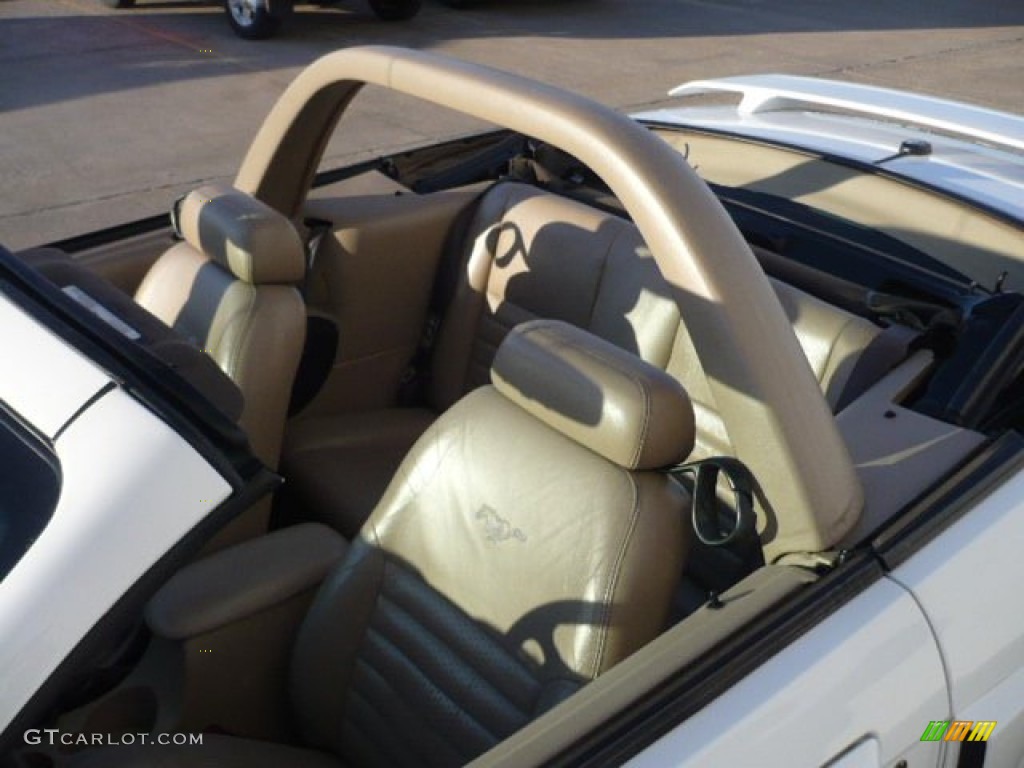 2001 Mustang GT Convertible - Oxford White / Medium Parchment photo #7