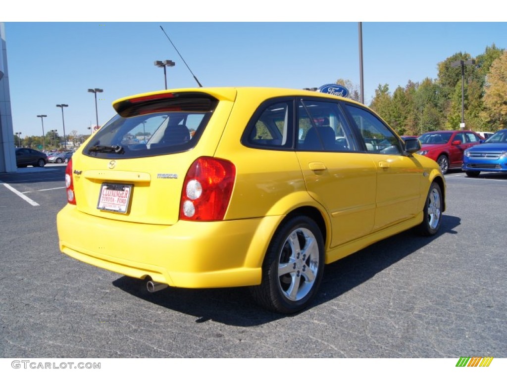 2003 Protege 5 Wagon - Vivid Yellow / Off Black photo #3