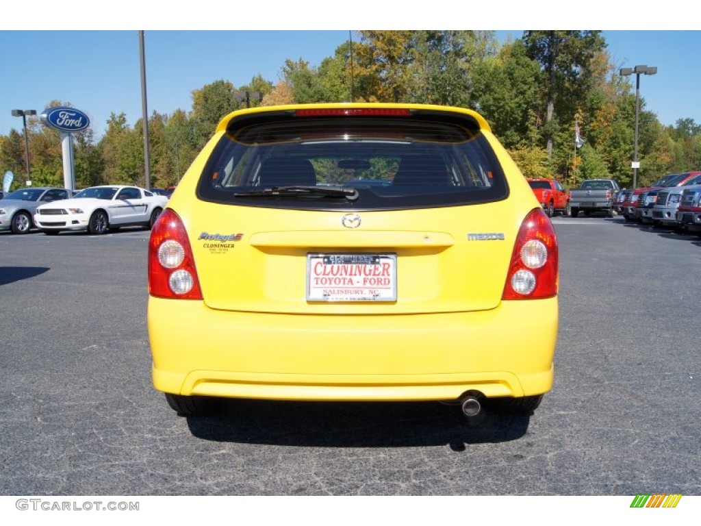 2003 Protege 5 Wagon - Vivid Yellow / Off Black photo #4