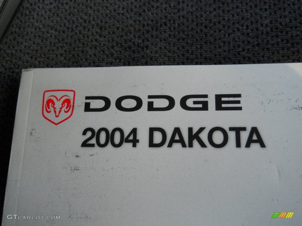 2004 Dakota Stampede Club Cab - Black / Dark Slate Gray photo #16