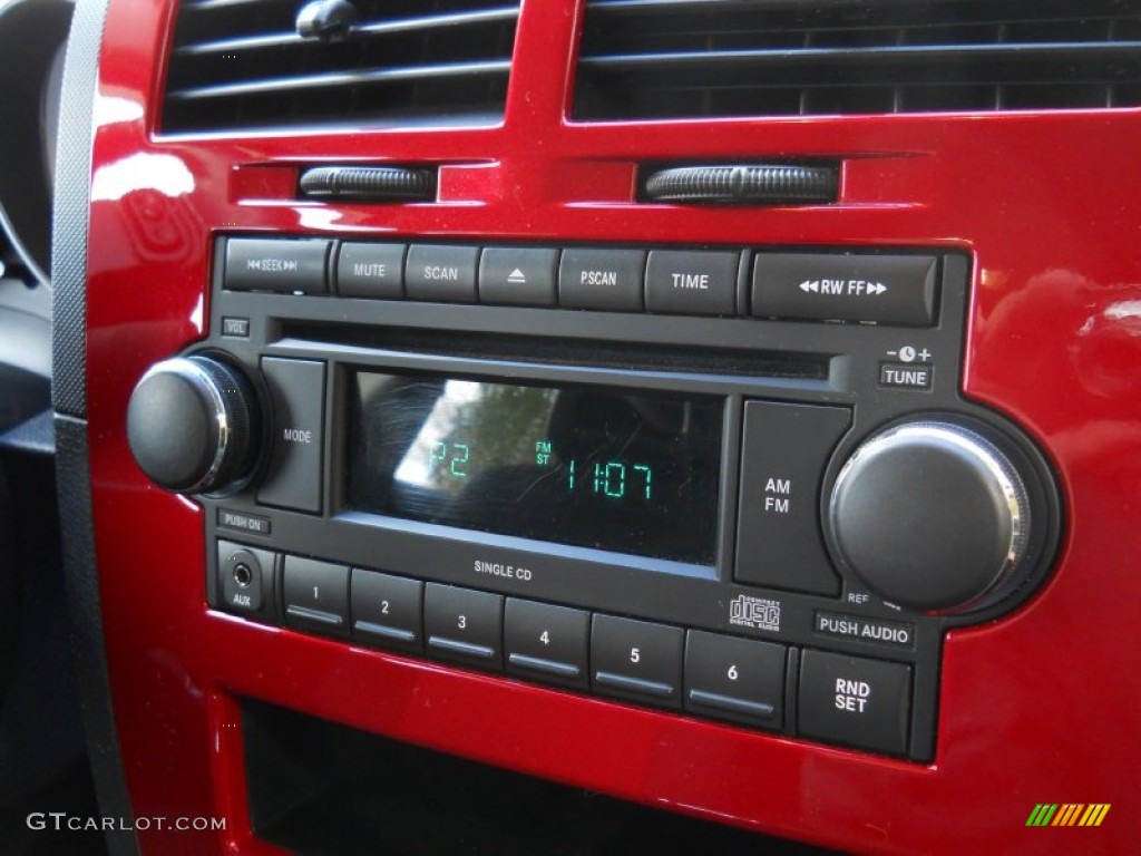 2008 Dodge Caliber SXT Audio System Photo #55599481