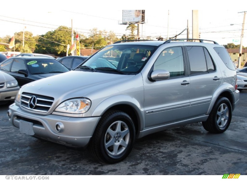 2002 ML 500 4Matic - Brilliant Silver Metallic / Ash photo #47