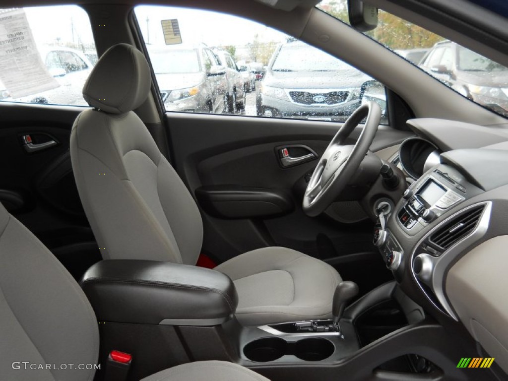 Taupe Interior 2010 Hyundai Tucson GLS Photo #55600393