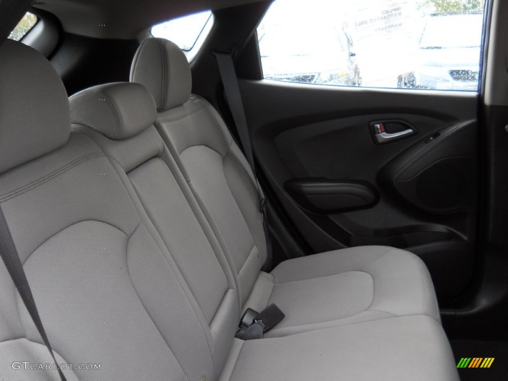 Taupe Interior 2010 Hyundai Tucson GLS Photo #55600403
