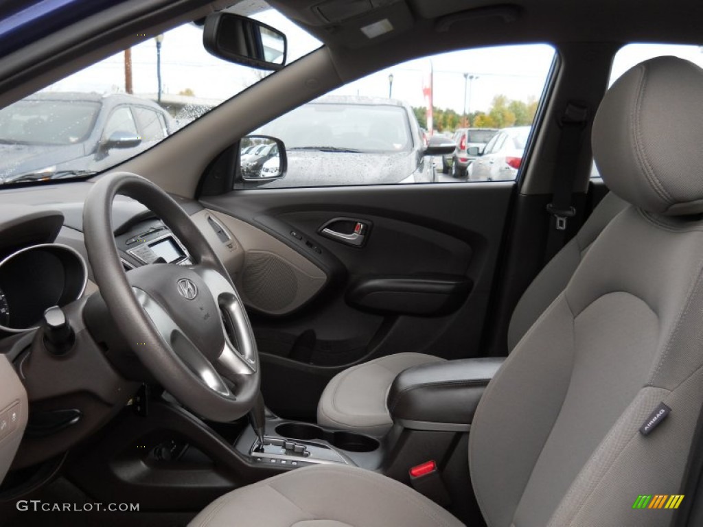 Taupe Interior 2010 Hyundai Tucson GLS Photo #55600513