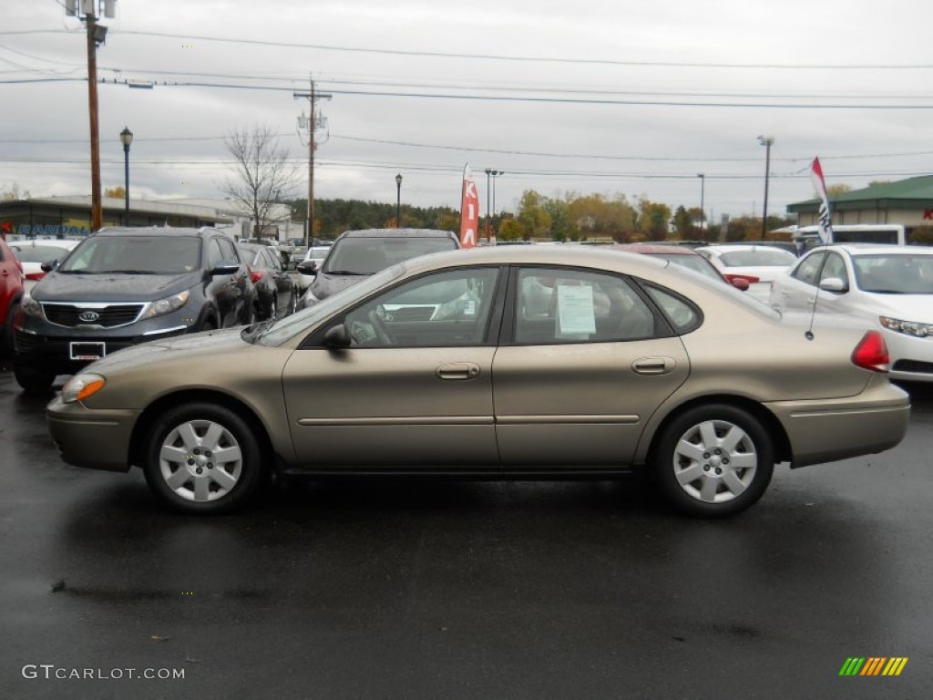 Arizona Beige Metallic 2005 Ford Taurus SE Exterior Photo #55600831