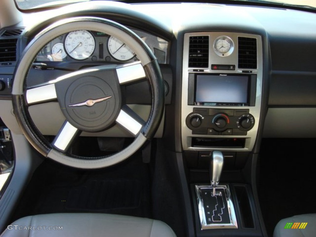 2007 300 Touring - Silver Steel Metallic / Dark Slate Gray/Light Graystone photo #10