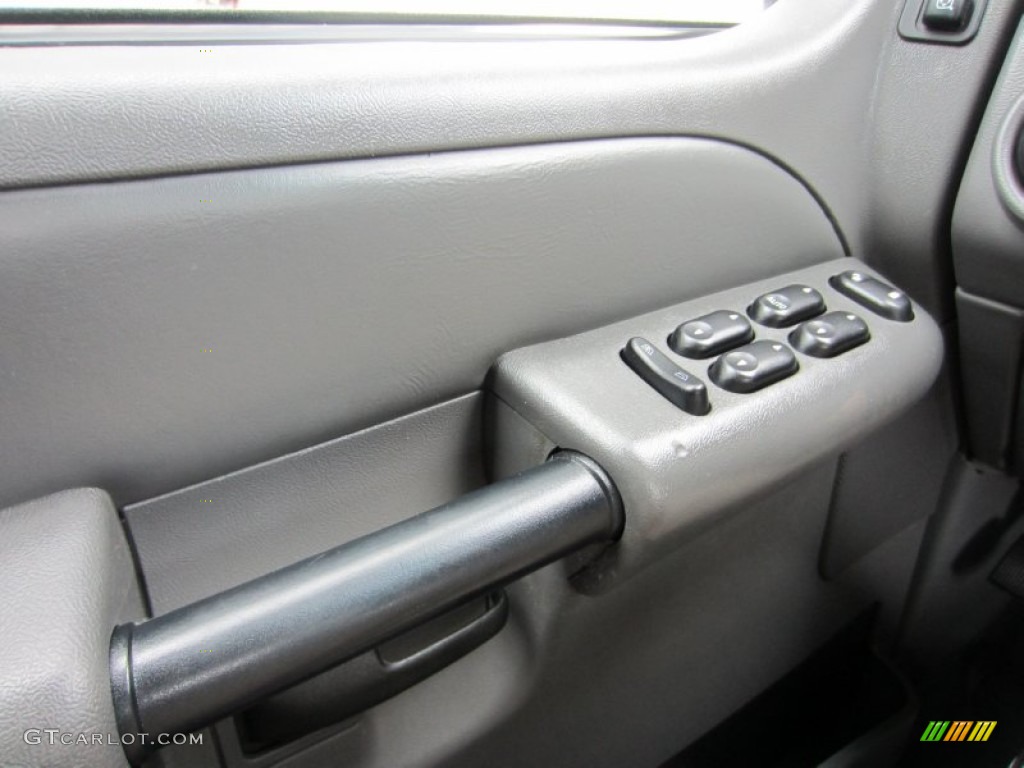 2004 Explorer Sport Trac XLT 4x4 - Red Fire Metallic / Medium Dark Flint/Dark Flint photo #25