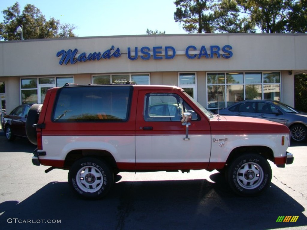 1986 Bronco II XLT 4x4 - Medium Dark Fire Red / Red photo #1