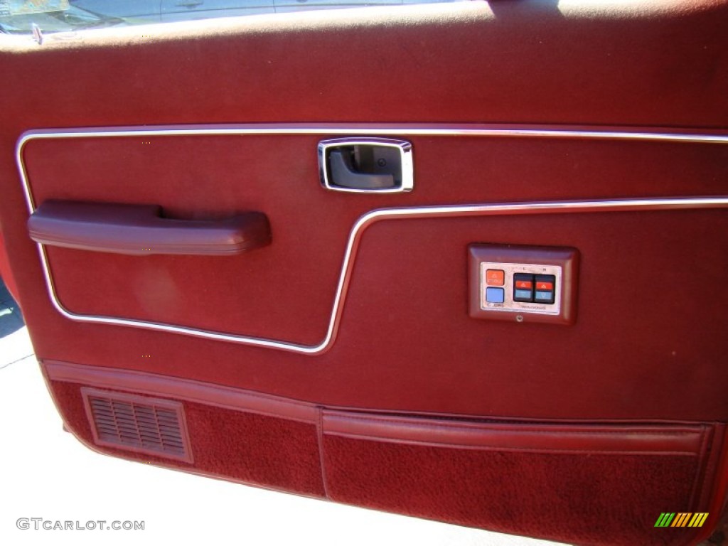 1986 Ford Bronco II XLT 4x4 Red Door Panel Photo #55605571