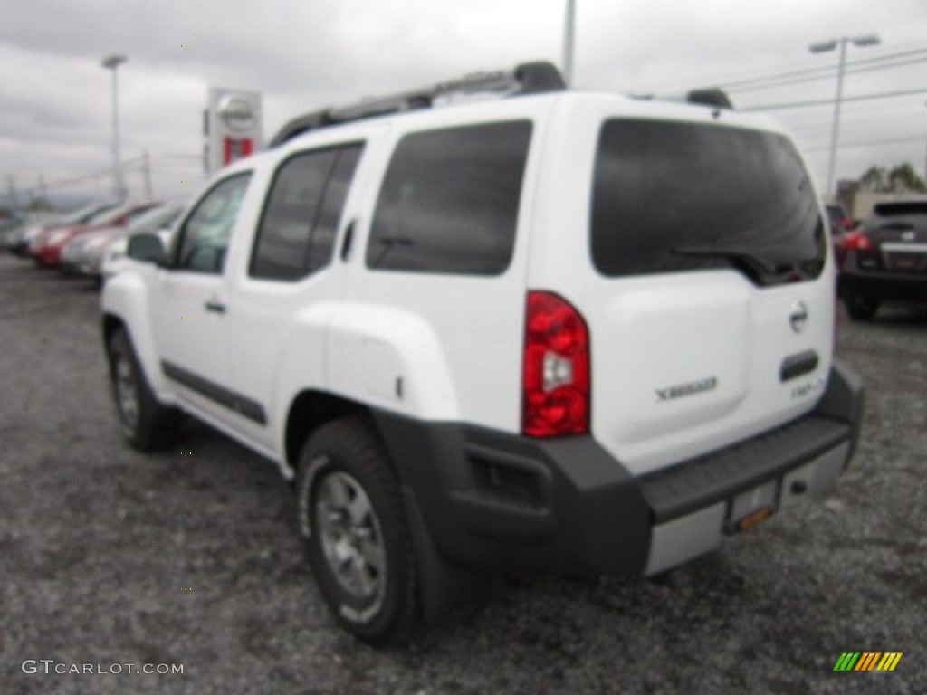 2012 Xterra Pro-4X 4x4 - Avalanche White / Pro 4X Gray/Steel photo #5