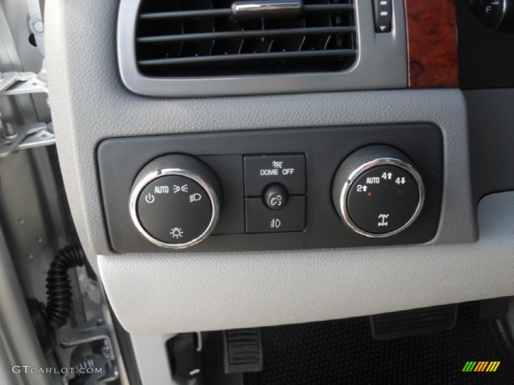 2012 Chevrolet Tahoe LTZ 4x4 Controls Photo #55610390