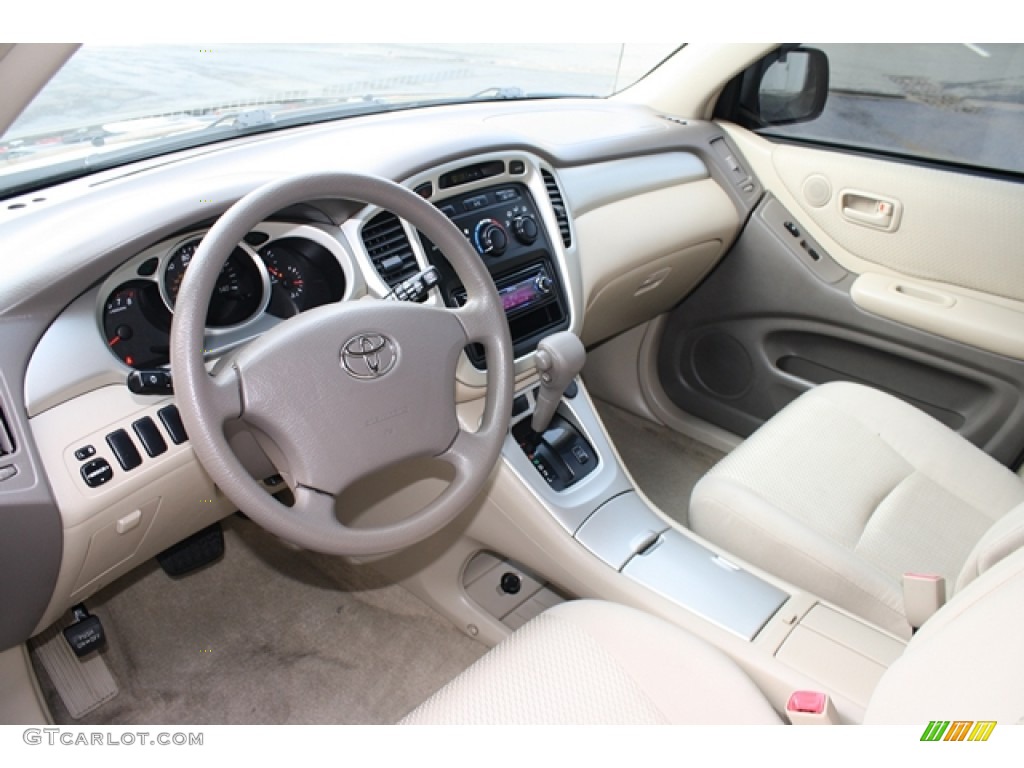 Ivory Interior 2004 Toyota Highlander 4WD Photo #55611193
