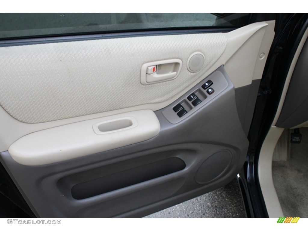 2004 Toyota Highlander 4WD Ivory Door Panel Photo #55611202