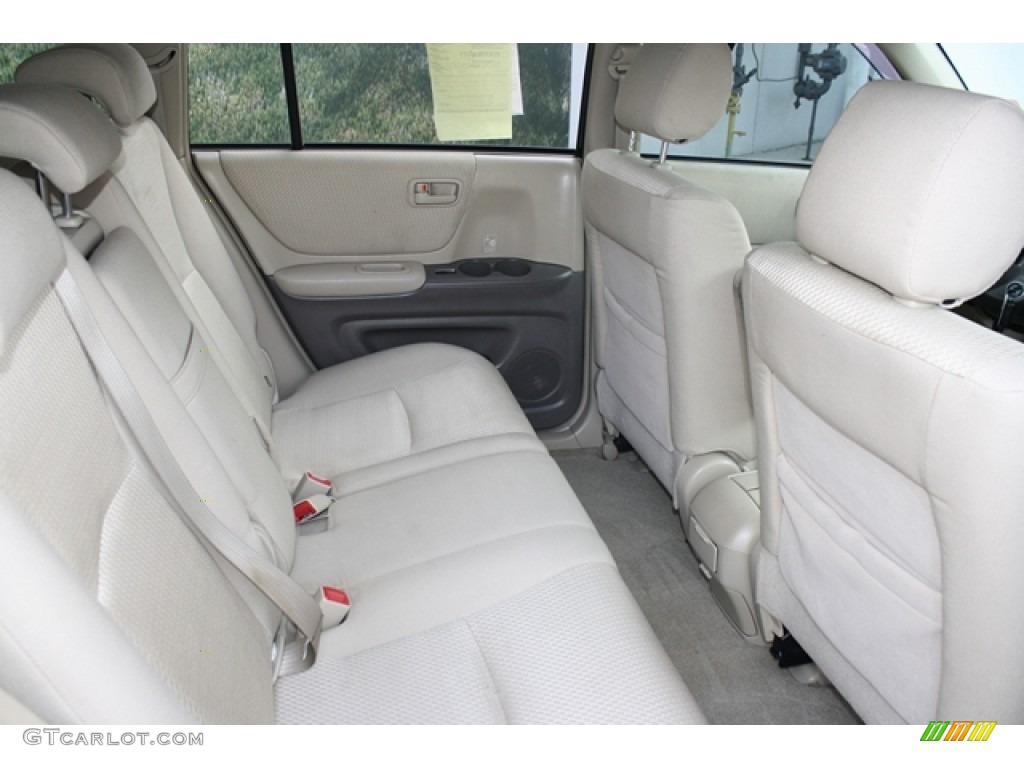 Ivory Interior 2004 Toyota Highlander 4WD Photo #55611256